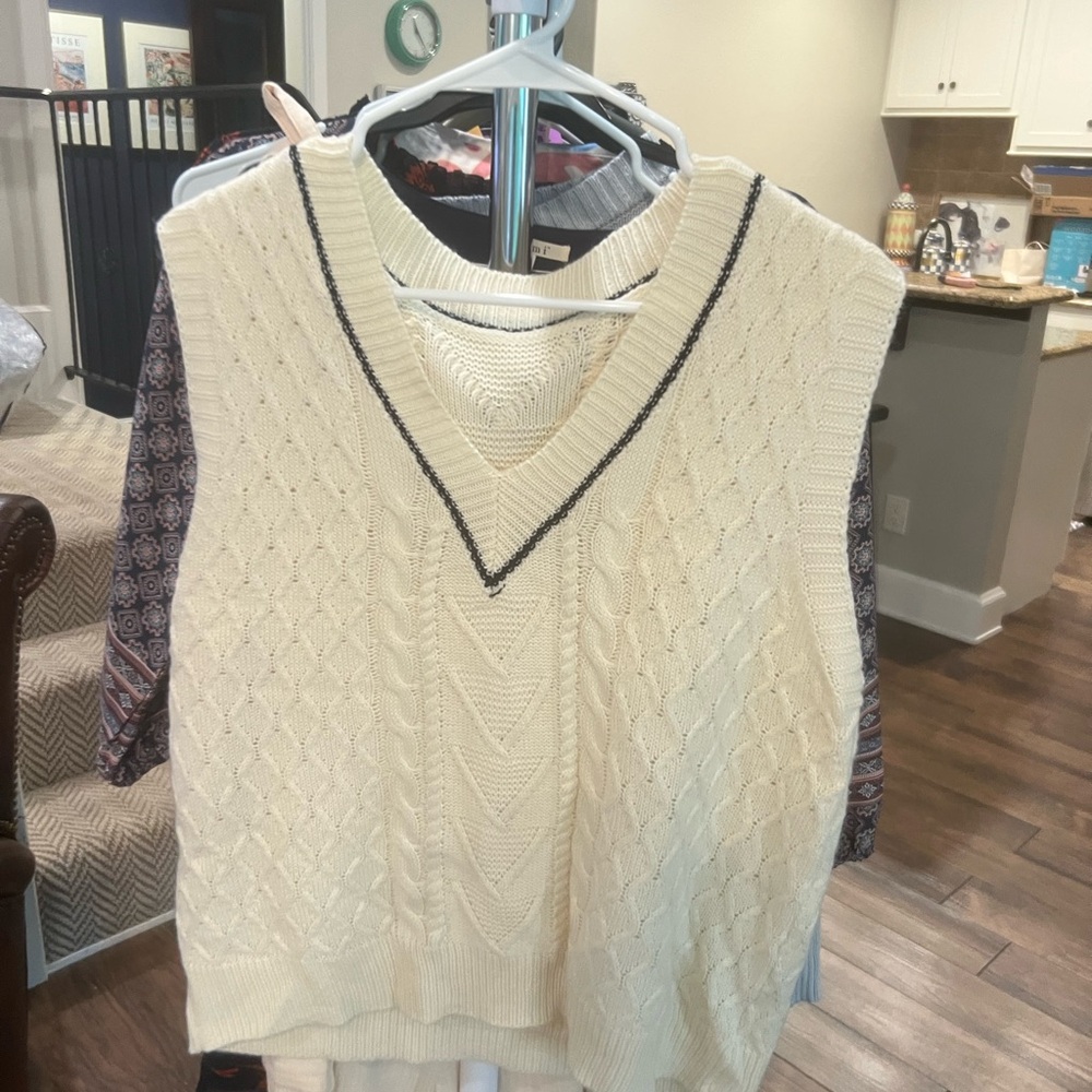 Women's Cream Cable Knit Sweater Vest